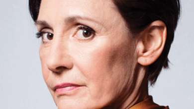 Laurie Metcalf Net Worth